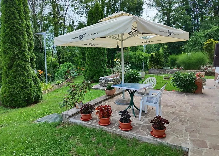 アパート Apartma Nena ボヴェツ