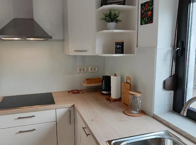 Apartma Nena בובק