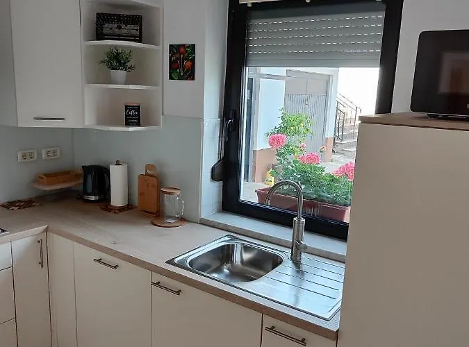 Apartma Nena דירה *