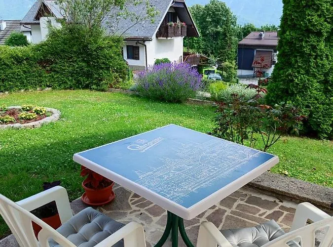 Apartma Nena ボヴェツ